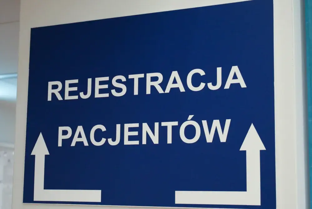 Jak zapisać się do dentysty na NFZ bez kolejek i stresu – krok po kroku