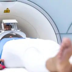 Jakie badania i przygotowania są konieczne przed rezonansem magnetycznym? Sprawdź!