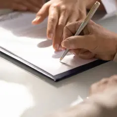Jak podpisać kontrakt z NFZ psycholog - uniknij najczęstszych błędów