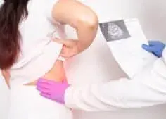 Jakie badania wykonać przed wizytą u nefrologa? Przygotuj się skutecznie!