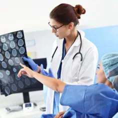 Lekarz neurolog: jakie choroby leczy i kiedy warto się do niego zgłosić?